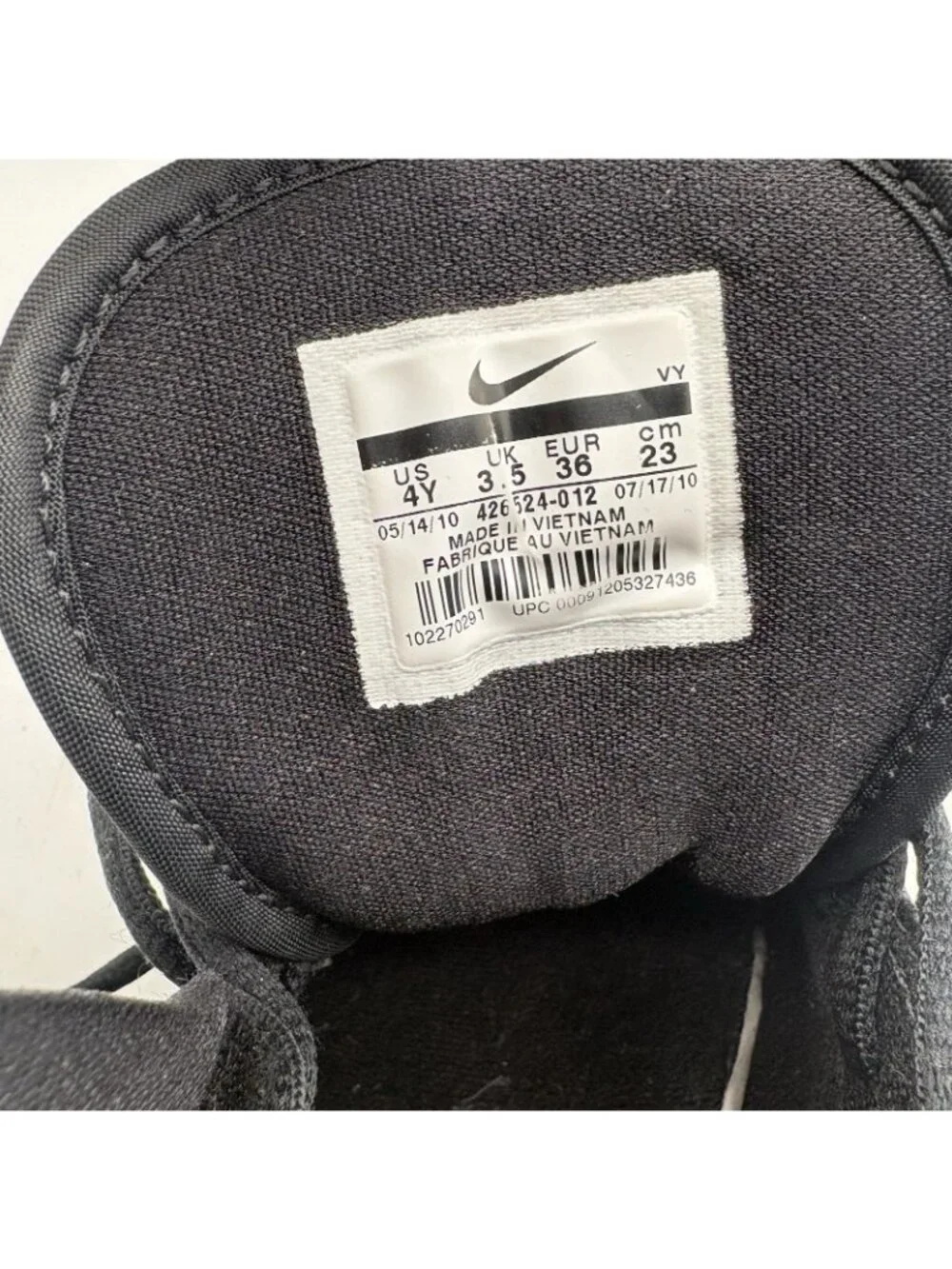 Nike Closer IV Boys GS Basketball Shoes Black White Sz 4Y 426524-012